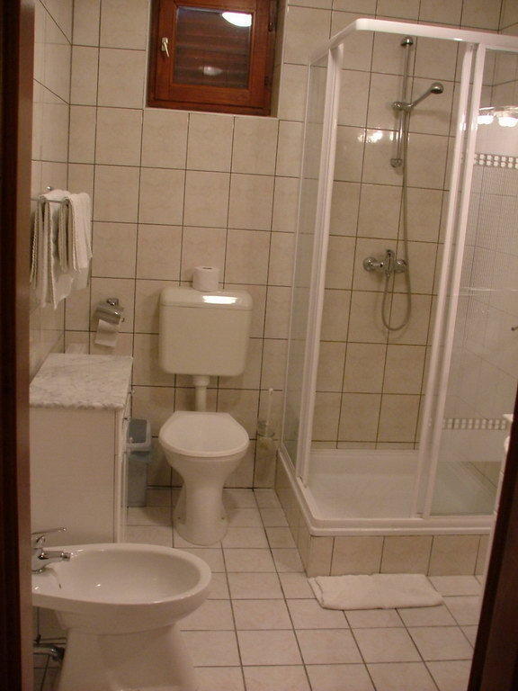 Erdőgyöngye Étterem és Panzió Zalaegerszeg Quarto foto
